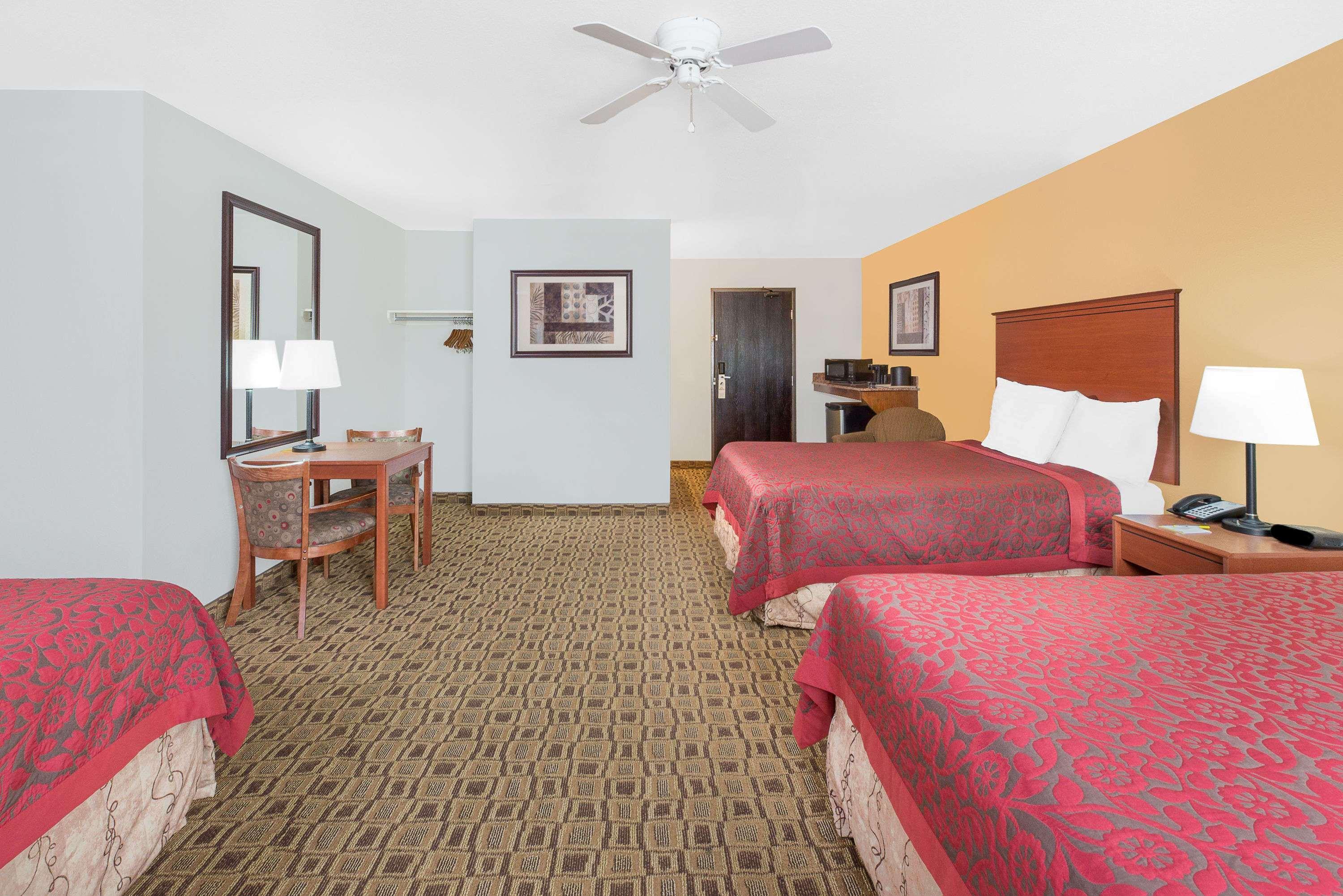 Days Inn By Wyndham Lamar מראה חיצוני תמונה